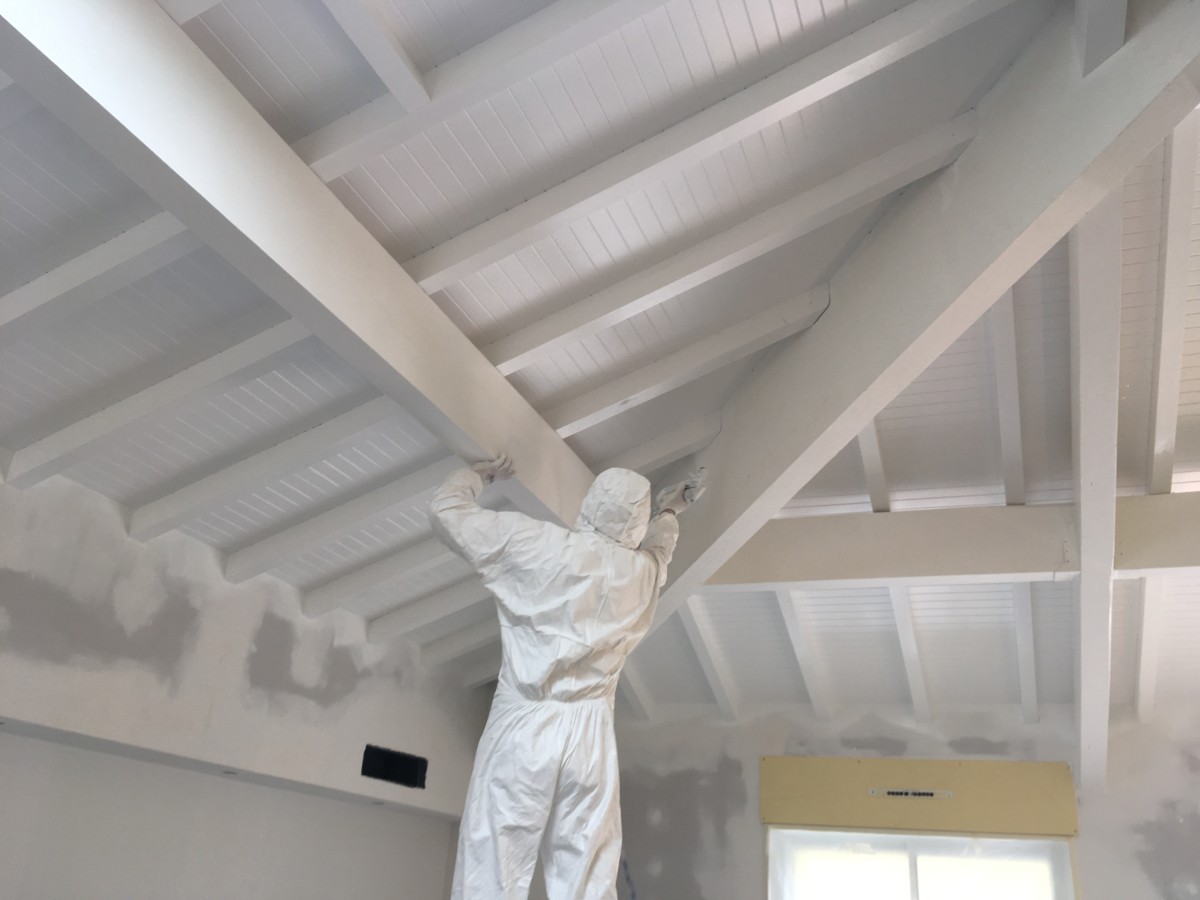 Peintures intérieures d’une villa neuve